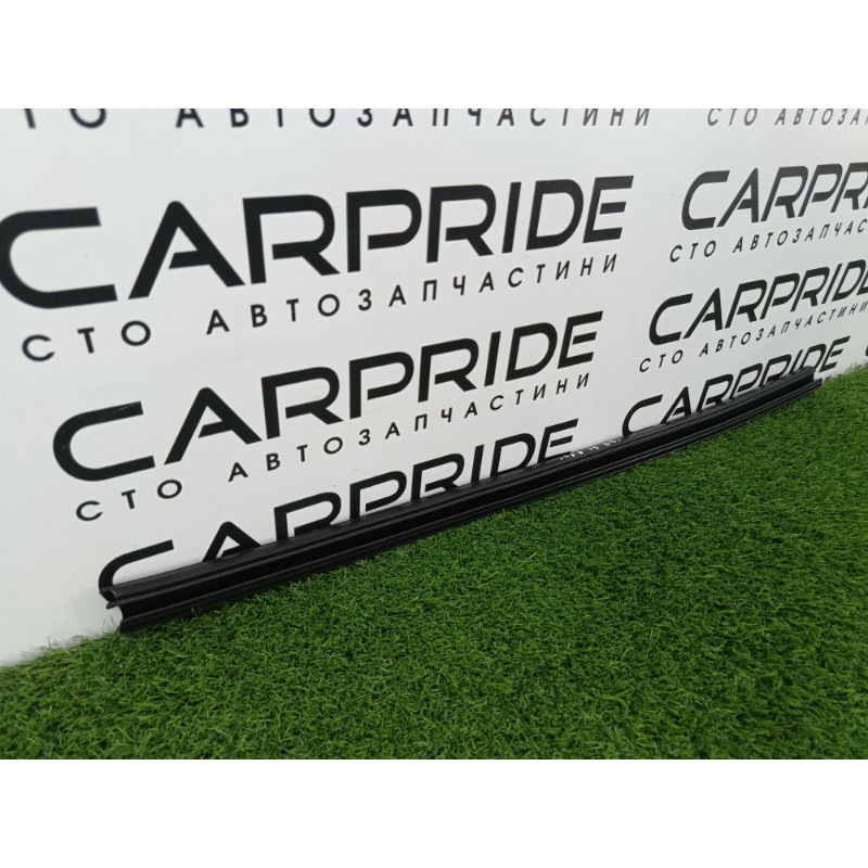 Молдинг стекла внутренний (наружные элементы кузова) Audi Q7 4M 2015 3.0 CRE 4m0839479