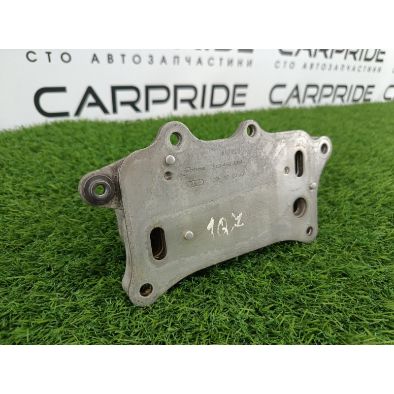 Теплообменник масляного фильтра (двигатель и элементы) Audi Q7 4M 2015 3.0 CRE 06E117021J