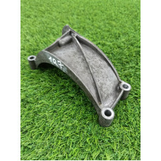 Кронштейн генератора