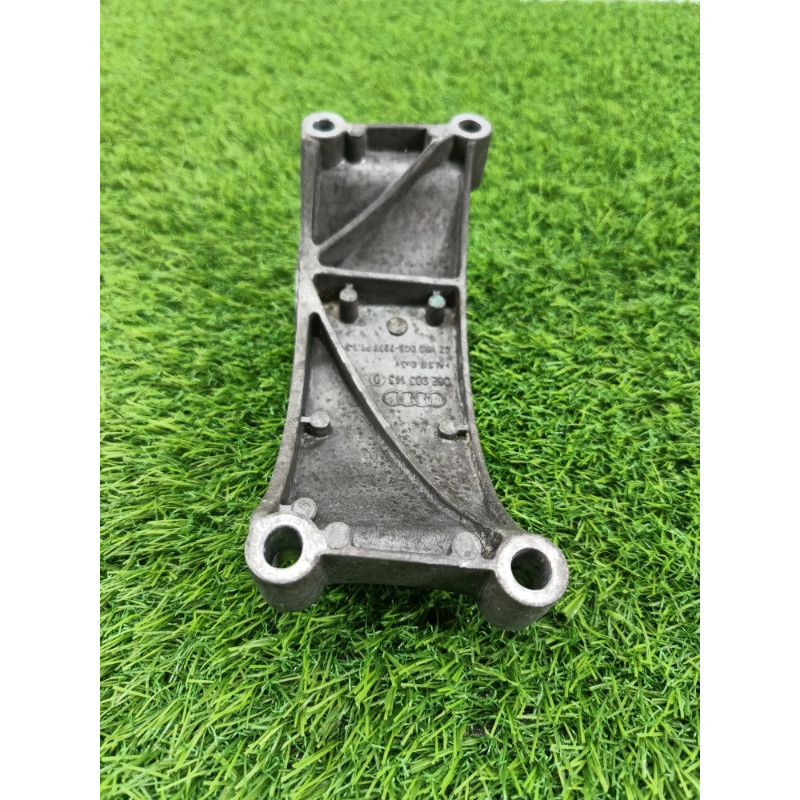 Кронштейн генератора (кронштейны двигателя) Audi Q7 4M 2015 3.0 CRE 06E903143D