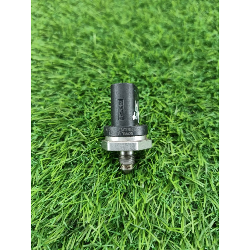 Датчик давления топлива (электрика / датчики) Audi Q7 4M 2015 3.0 CRE 06h906051j