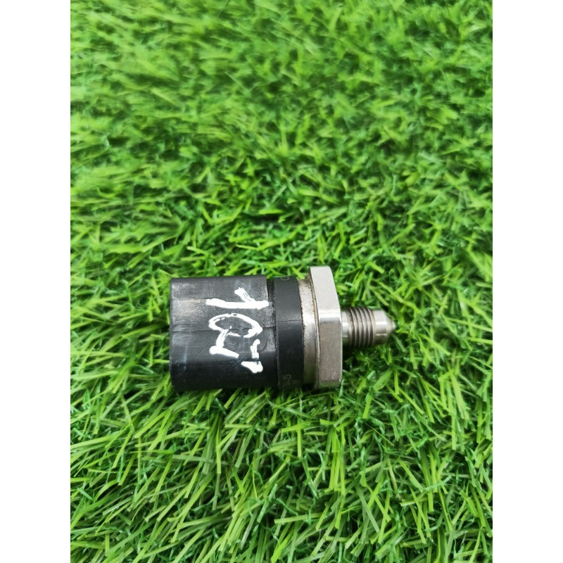 Датчик давления топлива (электрика / датчики) Audi Q7 4M 2015 3.0 CRE 06h906051j