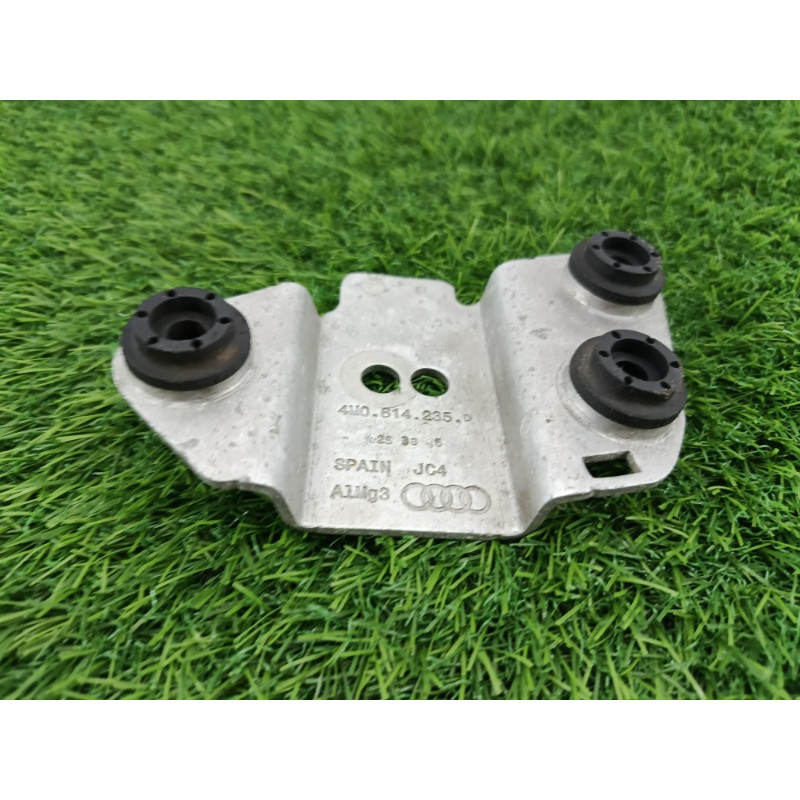 Кронштейн (двигатель и элементы) Audi Q7 4M 2015 3.0 CRE 4m0614235d