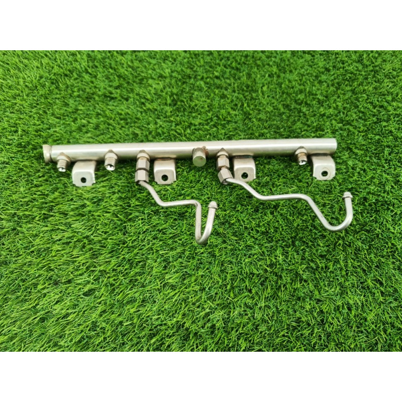 Топливная рампа (топливная система) BMW 5-series F10 2013 N63B44 13537547599