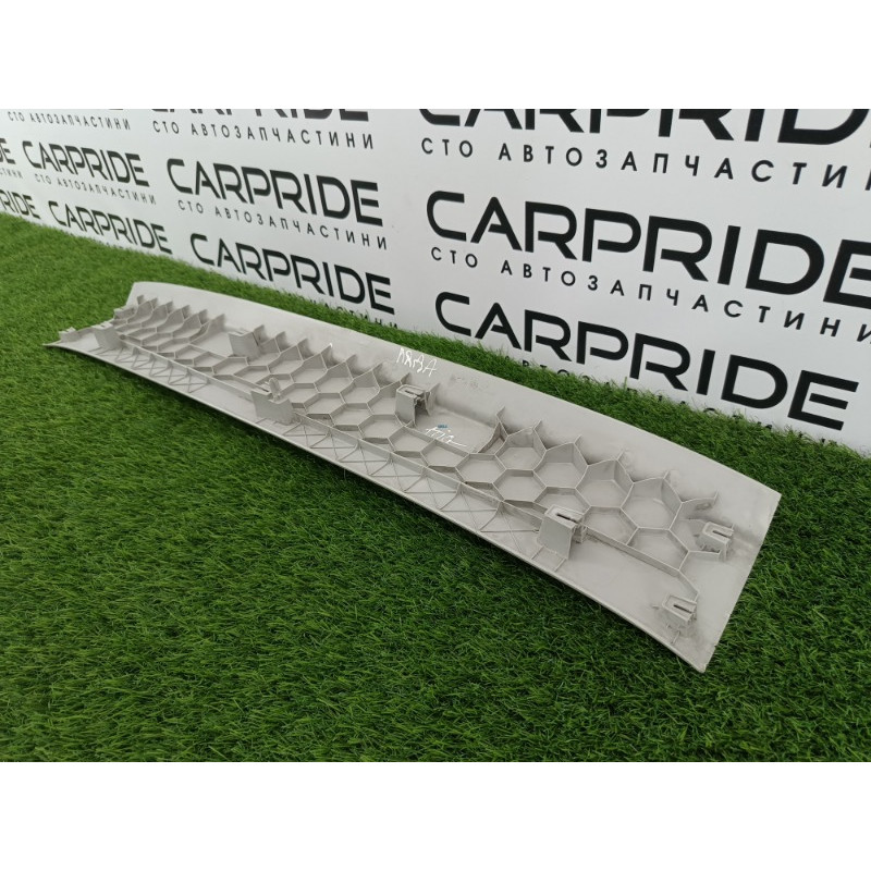 Обшивка крышки багажника (салон) Volkswagen Tiguan 5N 2011 1.4 CAVA 5n0867617