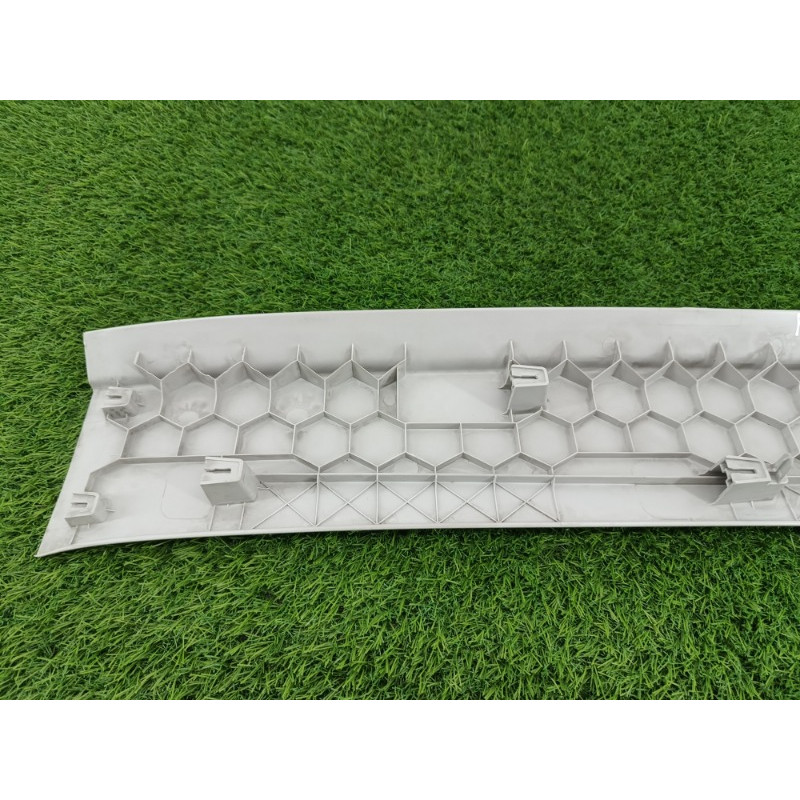 Обшивка крышки багажника (салон) Volkswagen Tiguan 5N 2011 1.4 CAVA 5n0867617