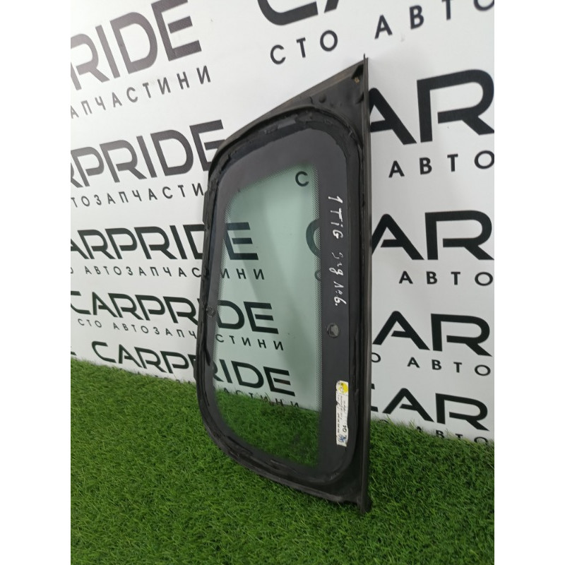 Форточка кузова (стекла и зеркала) Volkswagen Tiguan 5N 2011 1.4 CAVA 5n0845041