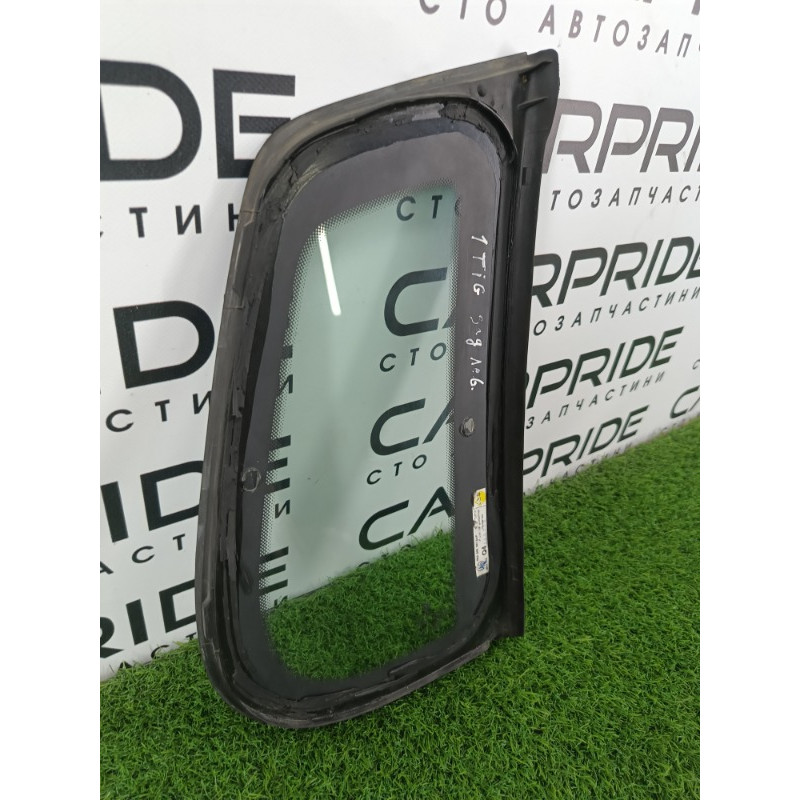 Форточка кузова (стекла и зеркала) Volkswagen Tiguan 5N 2011 1.4 CAVA 5n0845041