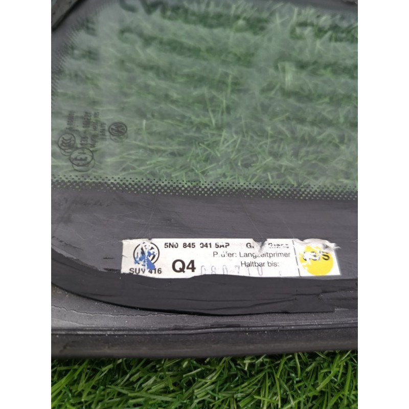 Форточка кузова (стекла и зеркала) Volkswagen Tiguan 5N 2011 1.4 CAVA 5n0845041