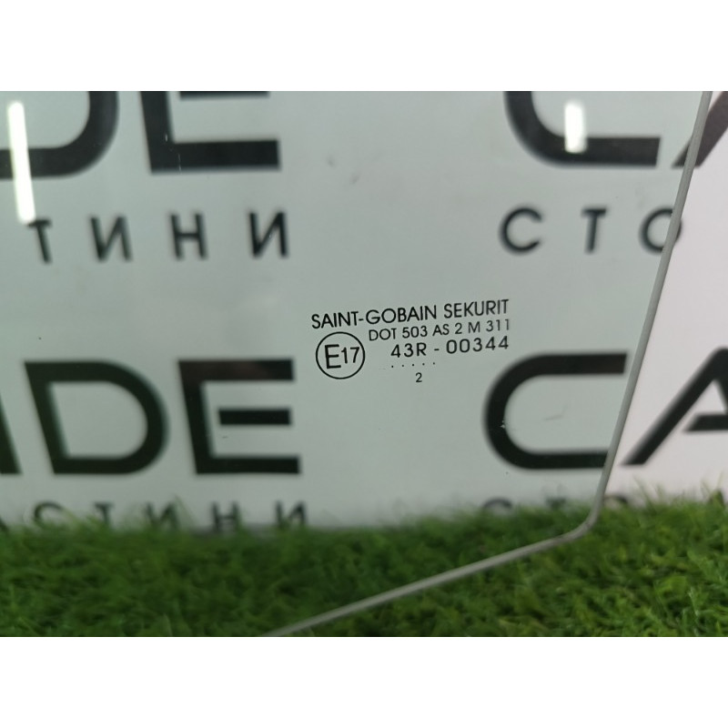 Стекло (кузов и элементы) Volkswagen Tiguan 5N 2011 1.4 CAVA 5N0845025