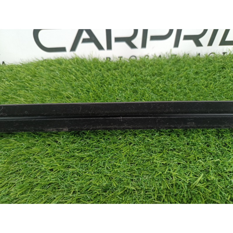 Внутрішній молдинг скла (зовнішні елементи кузова) Ford ESCAPE MK4 2020 1.5 LJ6Z7821456A