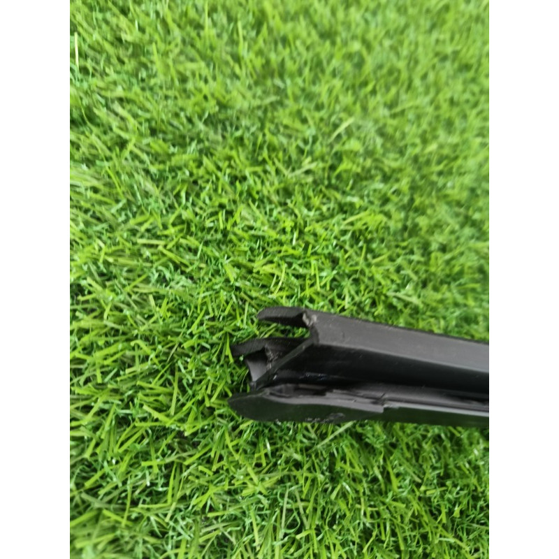 Внутрішній молдинг скла (зовнішні елементи кузова) Ford ESCAPE MK4 2020 1.5 LJ6Z7821456A