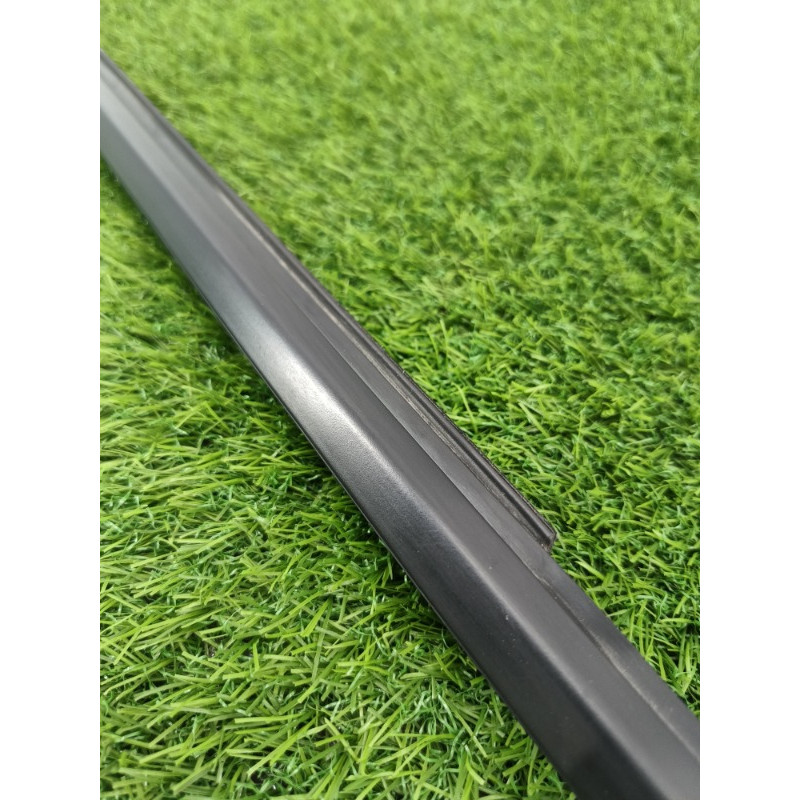 Молдинг стекла (кузов и элементы) Ford ESCAPE MK4 2020 1.5 LJ6Z-7821452-A