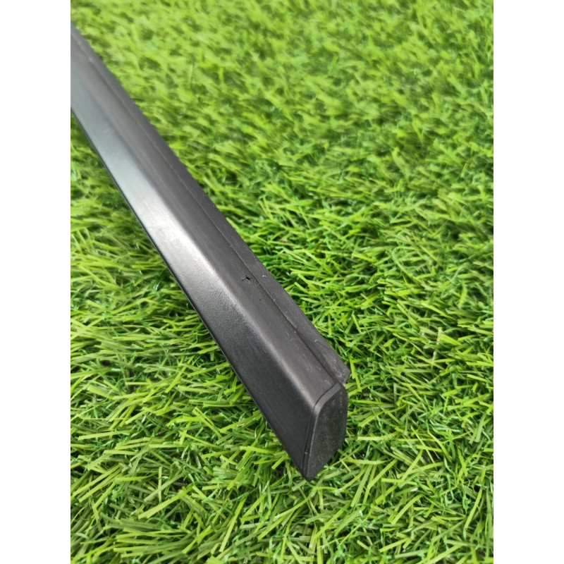 Молдинг стекла (кузов и элементы) Ford ESCAPE MK4 2020 1.5 LJ6Z-7821452-A