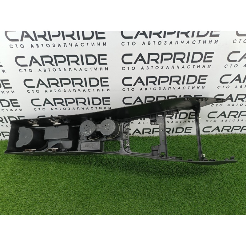 Центральная консоль (салон) Volkswagen Tiguan 5N 2011 1.4 CAVA 5n1863243c