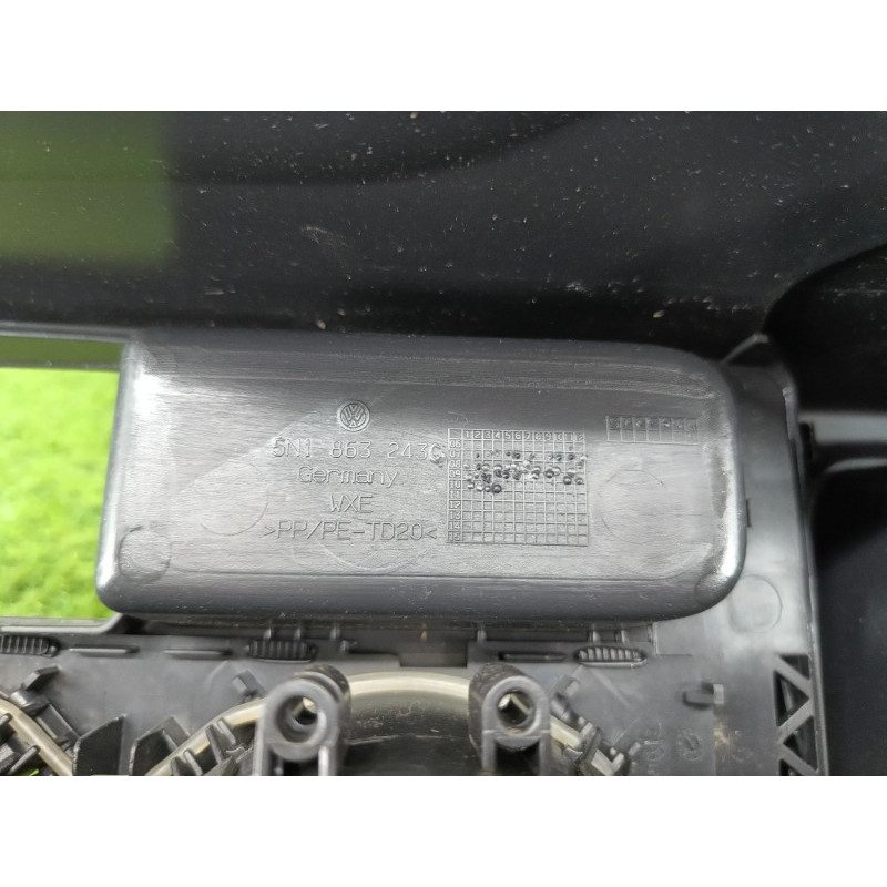Центральная консоль (салон) Volkswagen Tiguan 5N 2011 1.4 CAVA 5n1863243c