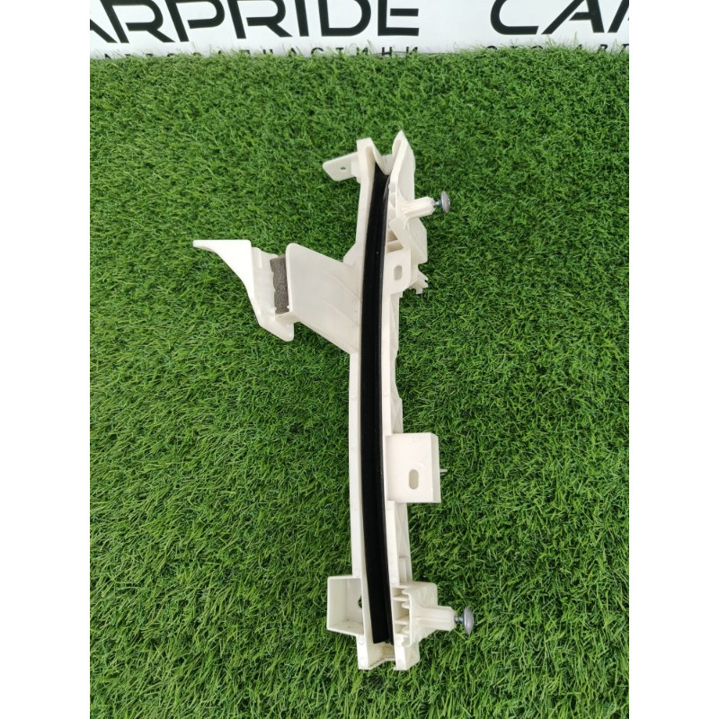 Направляюча скла дверей (кузов і елементи) Ford ESCAPE MK4 2020 1.5