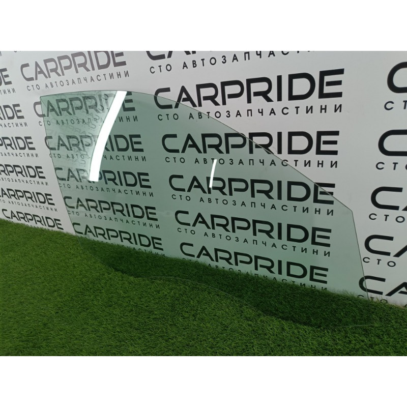 Стекло (кузов и элементы) Volkswagen Tiguan 5N 2011 1.4 CAVA 5n0845202