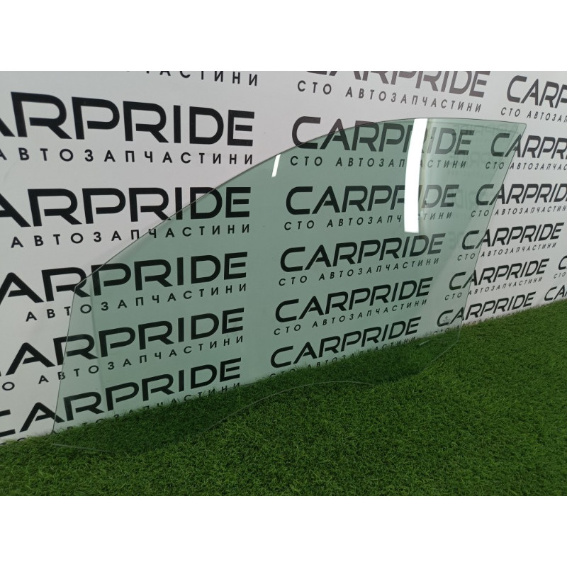 Стекло (кузов и элементы) Volkswagen Tiguan 5N 2011 1.4 CAVA 5n0845202