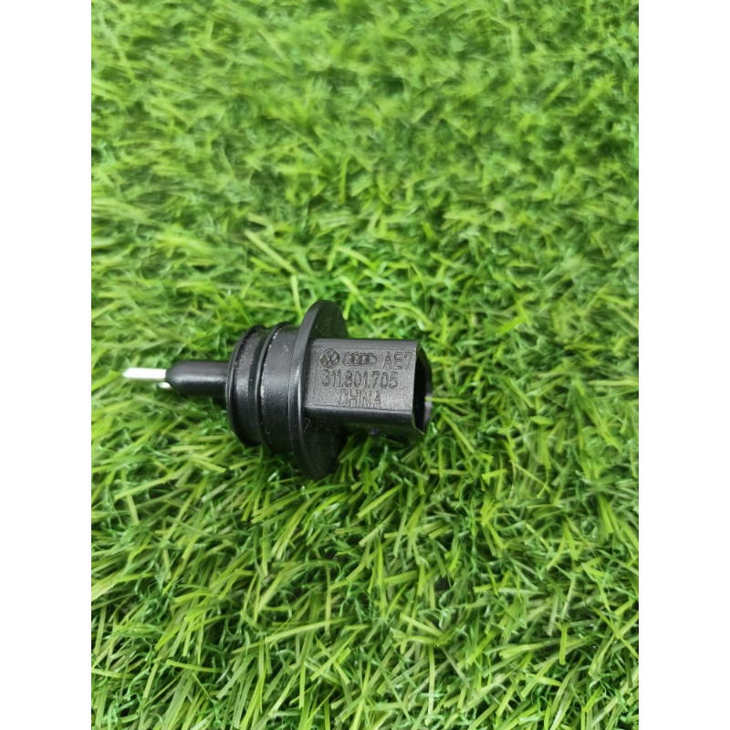 Датчик уровня жидкости (электрика / датчики) Audi Q7 4M 2015 3.0 CRE 311801705