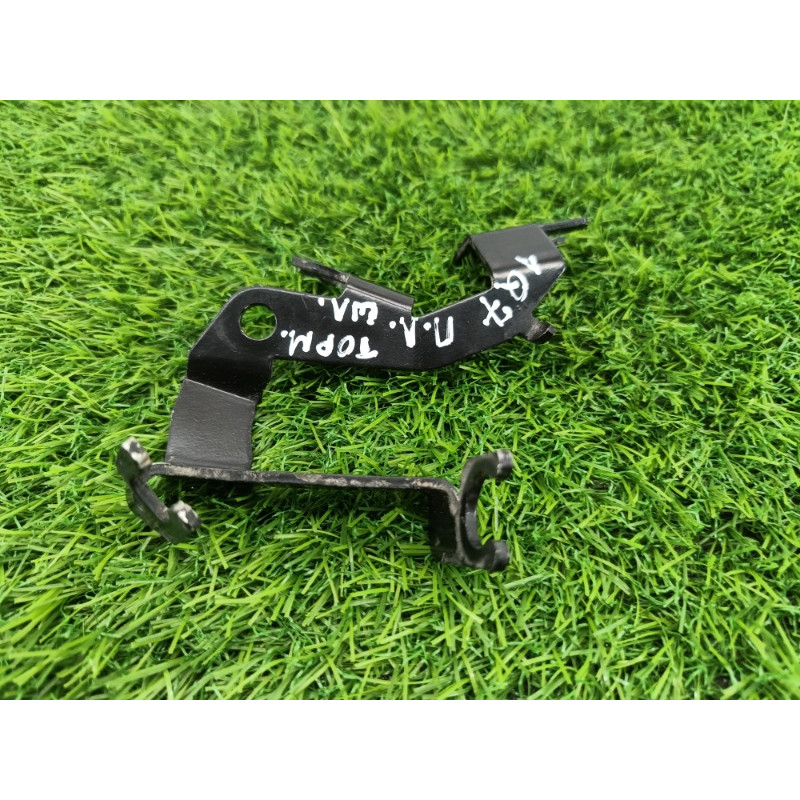 Кронштейн (двигатель и элементы) Audi Q7 4M 2015 3.0 CRE 4m0611845p