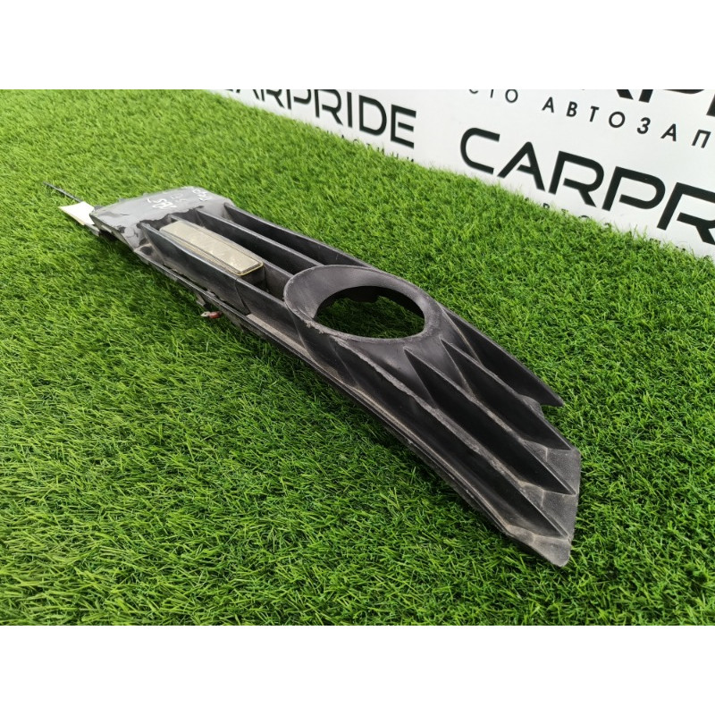 Решетка бампера (кузов и элементы) Volkswagen Passat B5 2003 2.5 AKN 3b0853666l