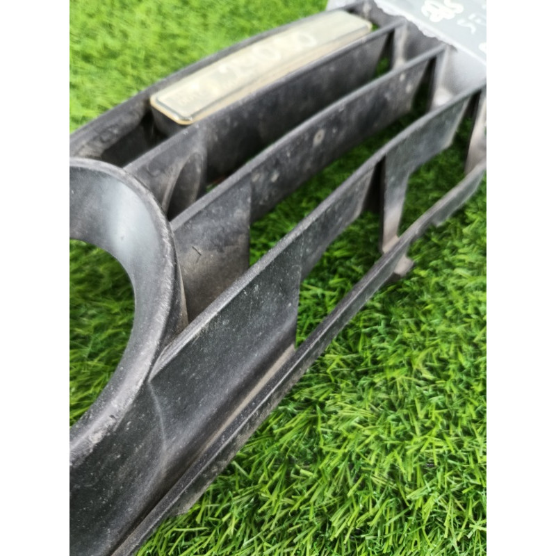 Решетка бампера (кузов и элементы) Volkswagen Passat B5 2003 2.5 AKN 3b0853666l