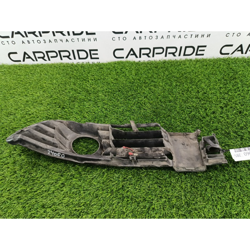 Решетка бампера (кузов и элементы) Volkswagen Passat B5 2003 2.5 AKN 3b0853666l