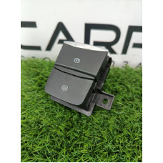 Кнопка стояночного тормоза