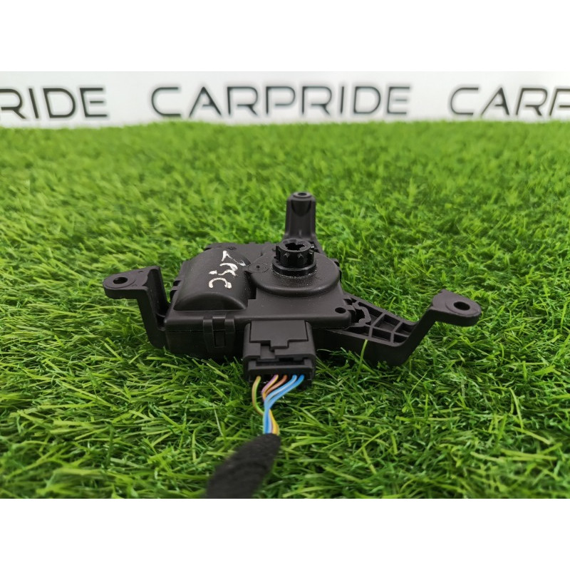 Привод заслонки отопителя (отопление и кондиционирование) Ford ESCAPE MK4 2020 1.5 JX6Z 19E616-DA