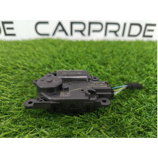 Привод заслонки отопителя