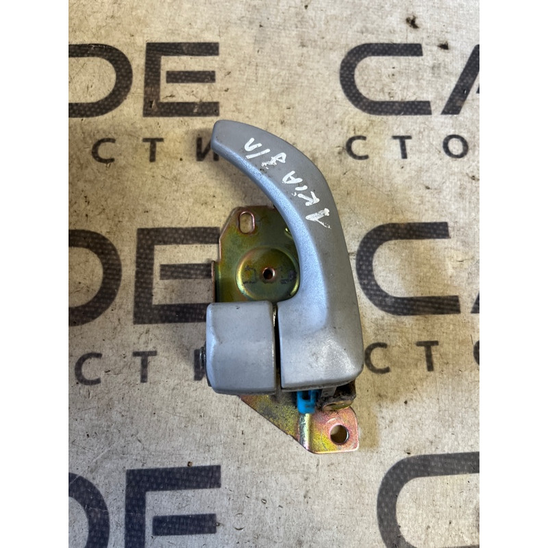 Ручка дверей внутрішня (салон) KIA Sorento BL 2005 2.5 CRDI 826213e000