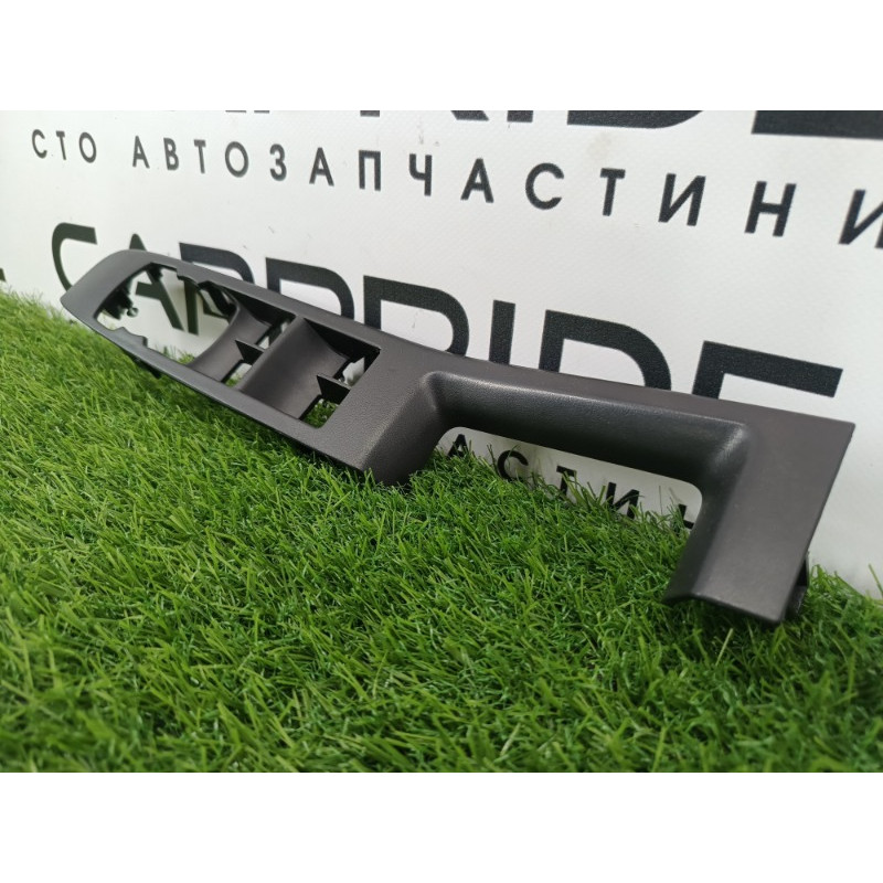 Накладка кнопок склопідйомника (салон) Ford ESCAPE MK4 2020 1.5 lj6bs240a41c