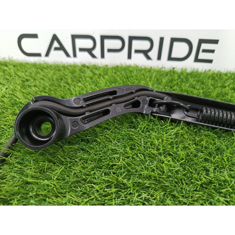 Поводок дворника (кузов и элементы) Mitsubishi Outlander GM4W 2022 2.50 8250B215