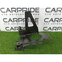 Крепление аккумулятора