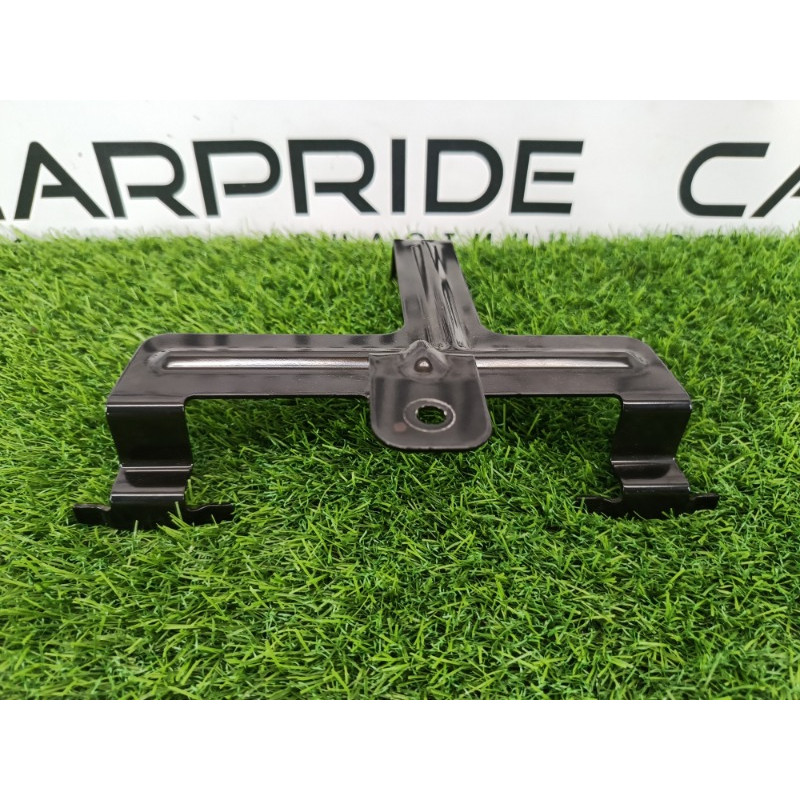 Кріплення акумулятора (кузов і елементи) Mitsubishi Outlander GM4W 2022 2.50 8201A461