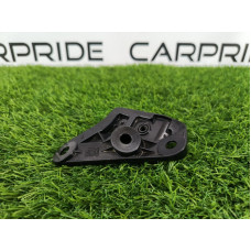 Крепление крышки багажника