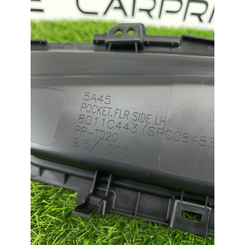 Накладка центральной консоли (салон) Mitsubishi Outlander GM4W 2022 2.50 8011c443