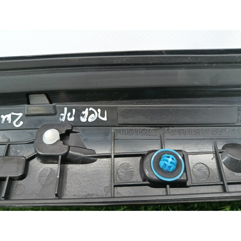 Молдинг стойки внешний (наружные элементы кузова) Mitsubishi Outlander GM4W 2022 2.50 7405A956XA