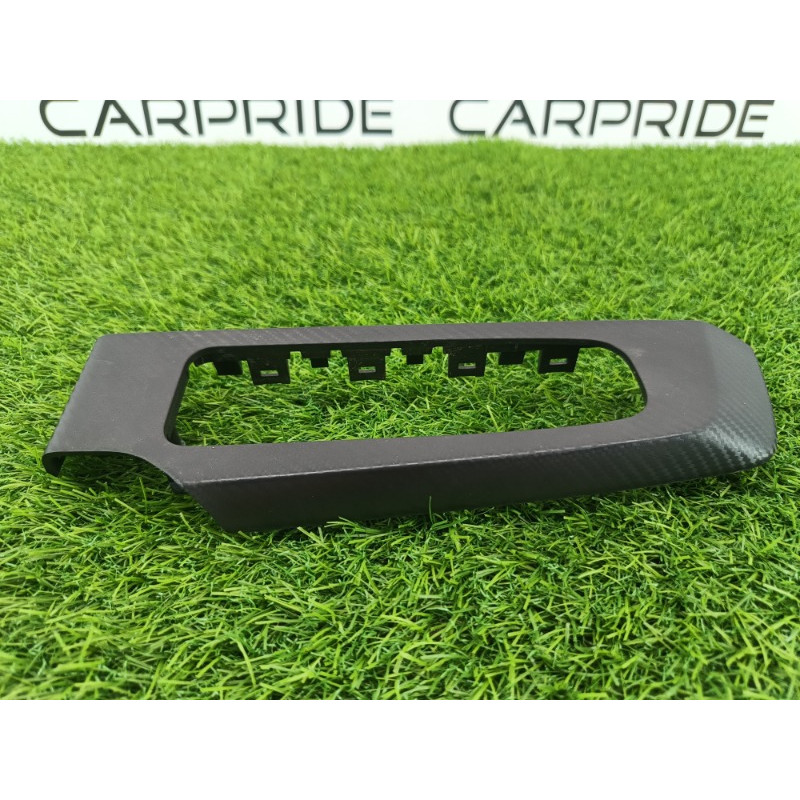 Накладка кнопок стеклоподъемника (салон) Mitsubishi Outlander GM4W 2022 2.50 80961W000P