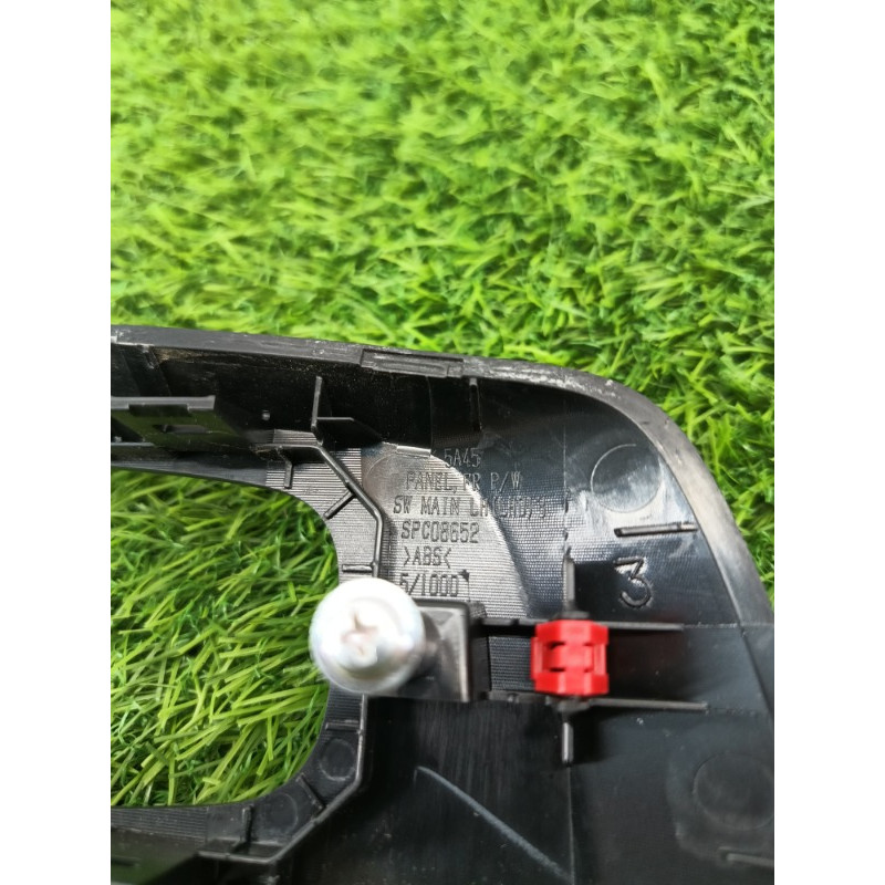 Накладка кнопок стеклоподъемника (салон) Mitsubishi Outlander GM4W 2022 2.50 80961W000P