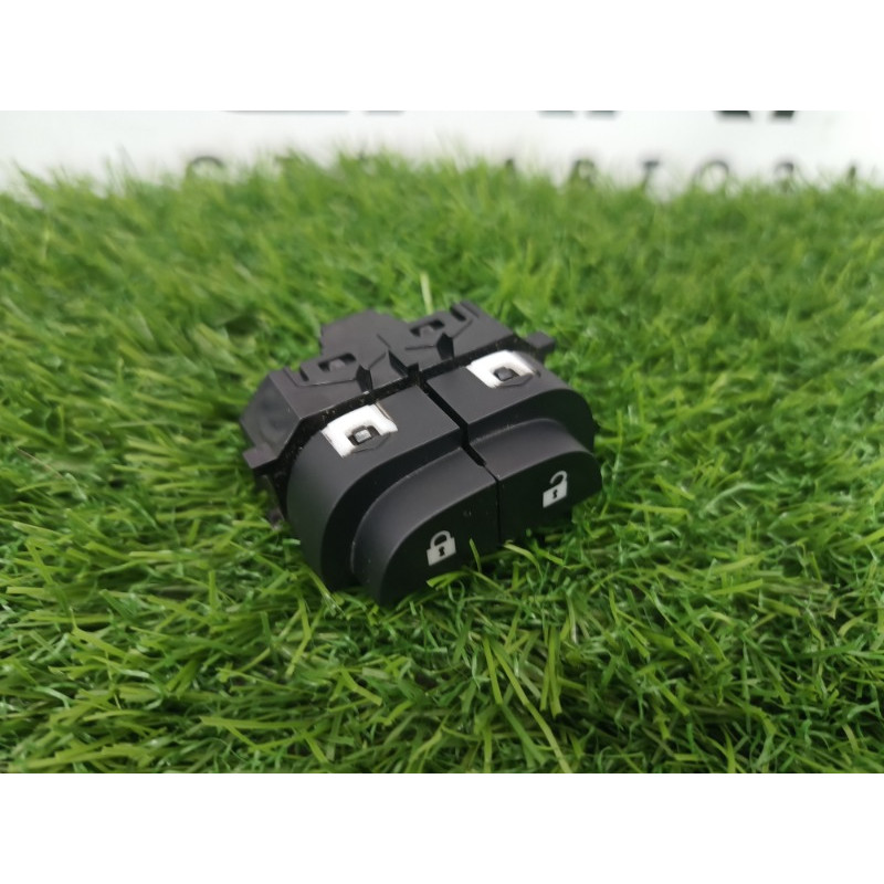 Кнопка блокировки центрального замка (электрика / кнопки) Mitsubishi Outlander GM4W 2022 2.50 8608A496