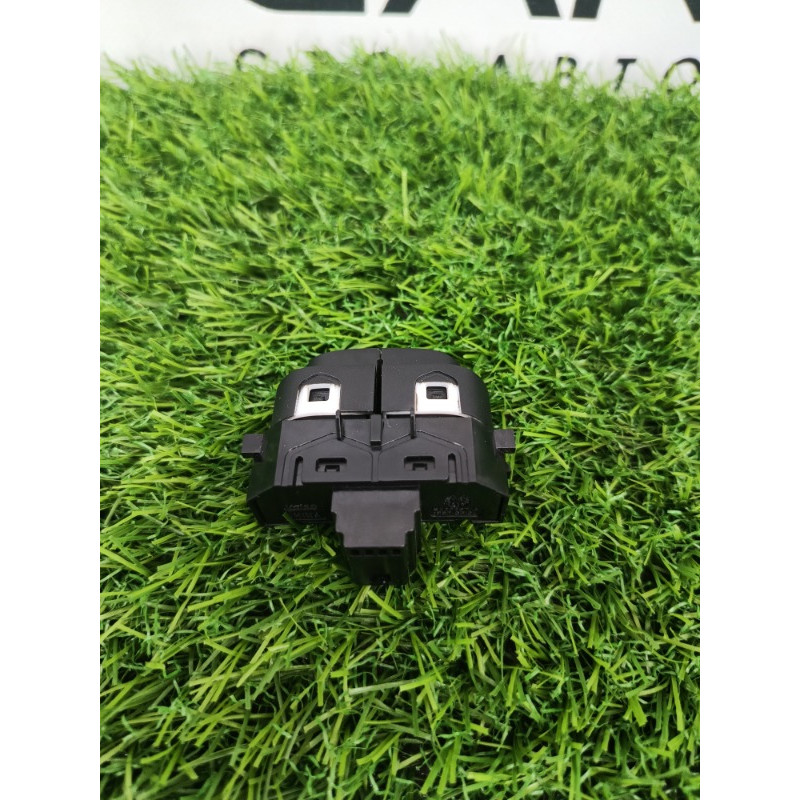 Кнопка блокировки центрального замка (электрика / кнопки) Mitsubishi Outlander GM4W 2022 2.50 8608A496