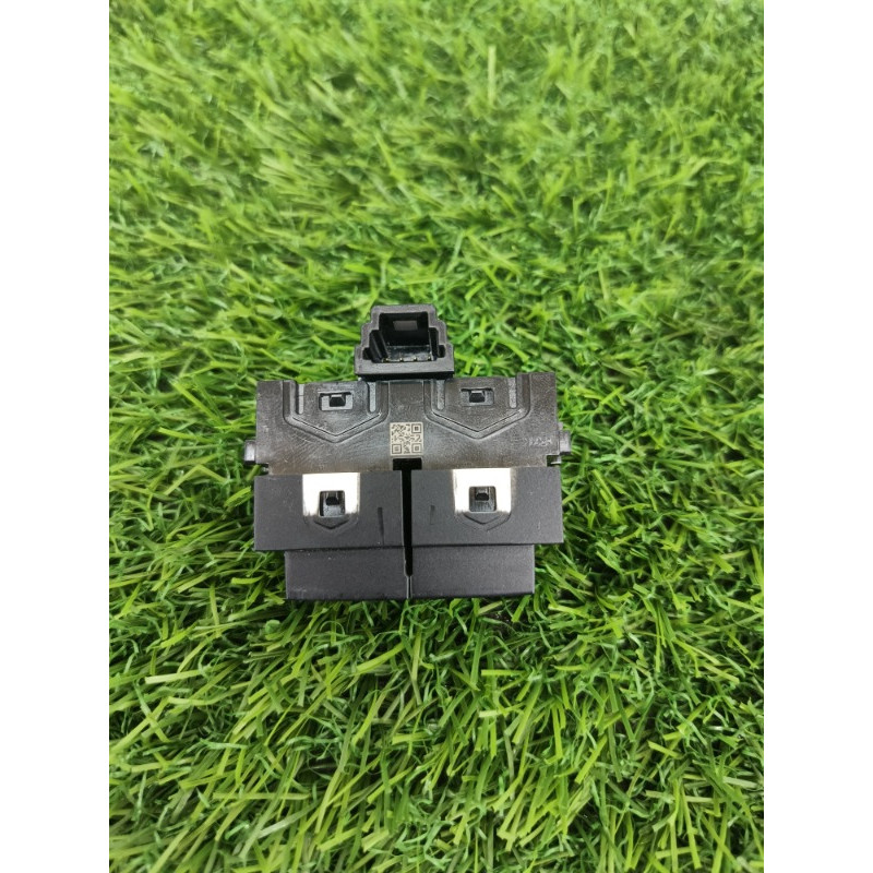 Кнопка блокировки центрального замка (электрика / кнопки) Mitsubishi Outlander GM4W 2022 2.50 8608A496