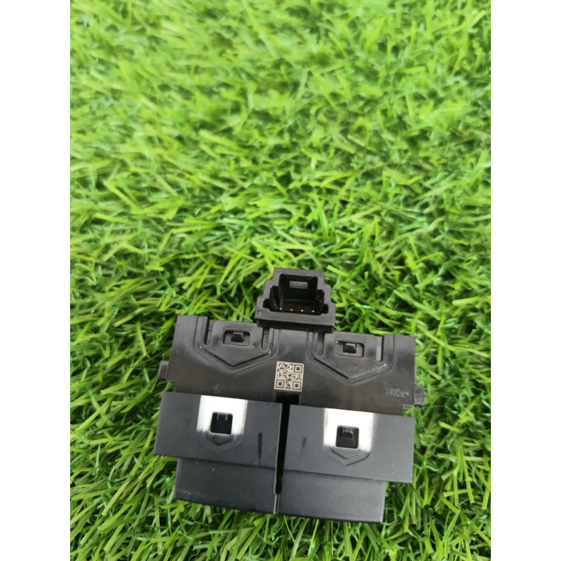 Кнопка блокировки центрального замка (электрика / кнопки) Mitsubishi Outlander GM4W 2022 2.50 8608A496