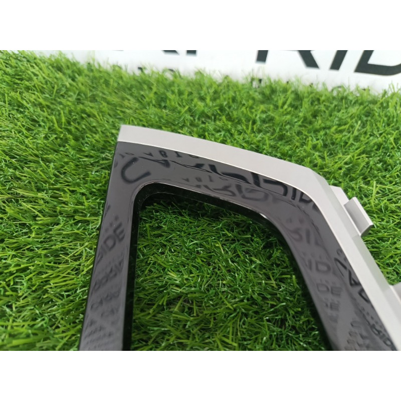 Декоративная накладка карты двери (салон) Mitsubishi Outlander GM4W 2022 2.50 809C1W000P