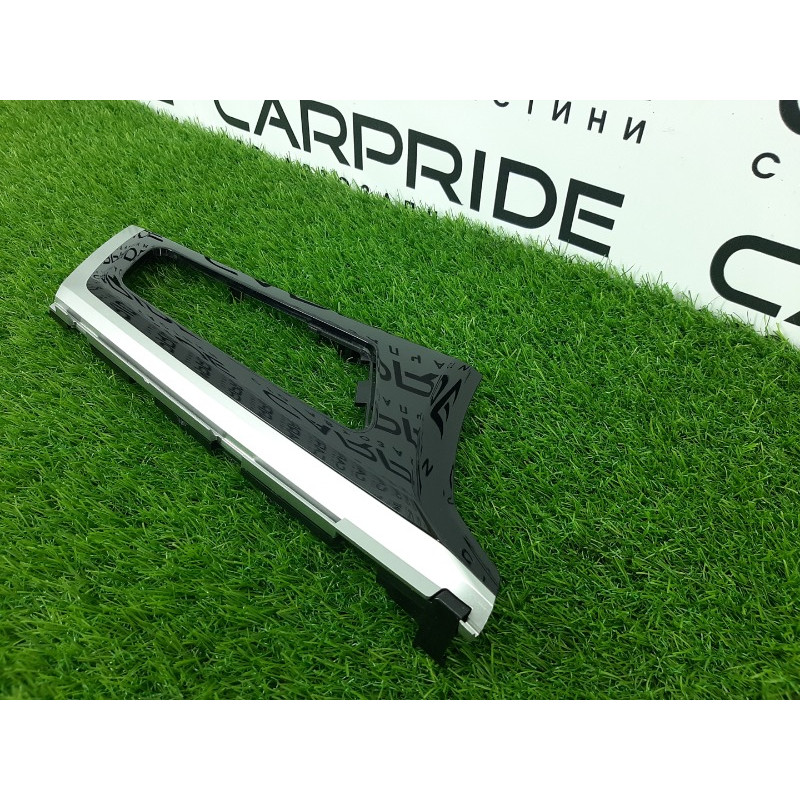 Декоративная накладка карты двери (салон) Mitsubishi Outlander GM4W 2022 2.50 809C0W000P