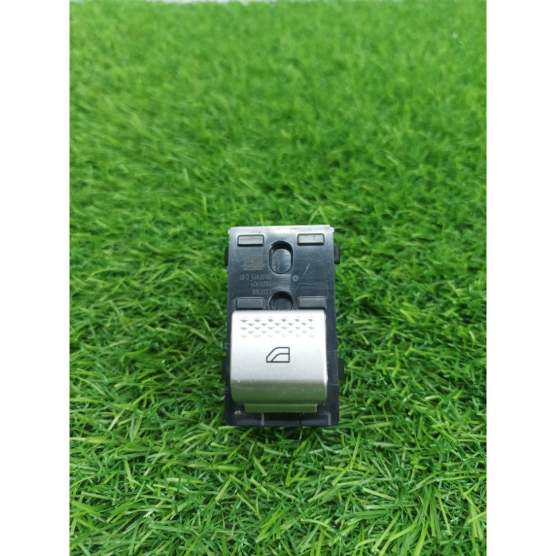 Кнопка стеклоподъемника (электрика / кнопки) Mitsubishi Outlander GM4W 2022 2.50 8608a477