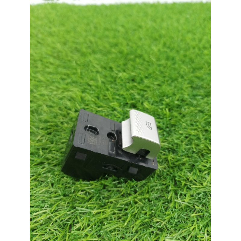 Кнопка стеклоподъемника (электрика / кнопки) Mitsubishi Outlander GM4W 2022 2.50 8608a477