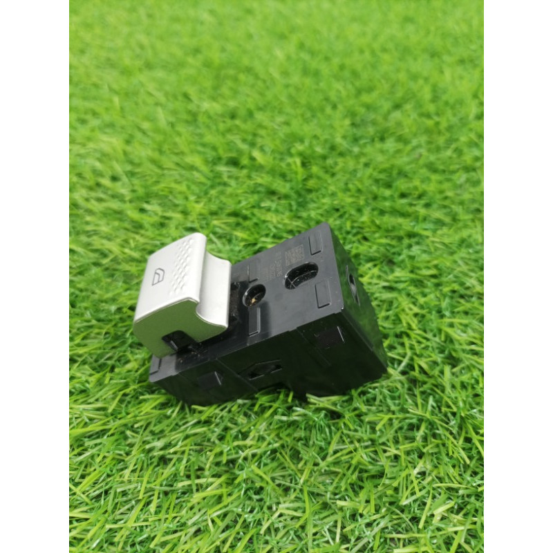 Кнопка стеклоподъемника (электрика / кнопки) Mitsubishi Outlander GM4W 2022 2.50 8608a477